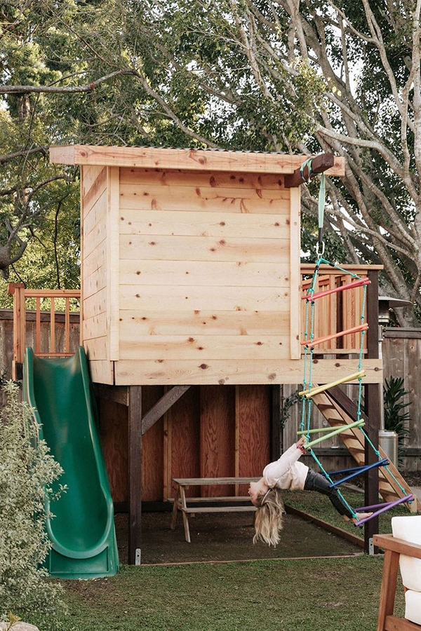 backyard playhouse fort