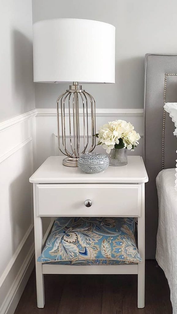 30 Gorgeous Bedside Table Ideas for Your Bedroom 2019 - Page 29 of 30 ...