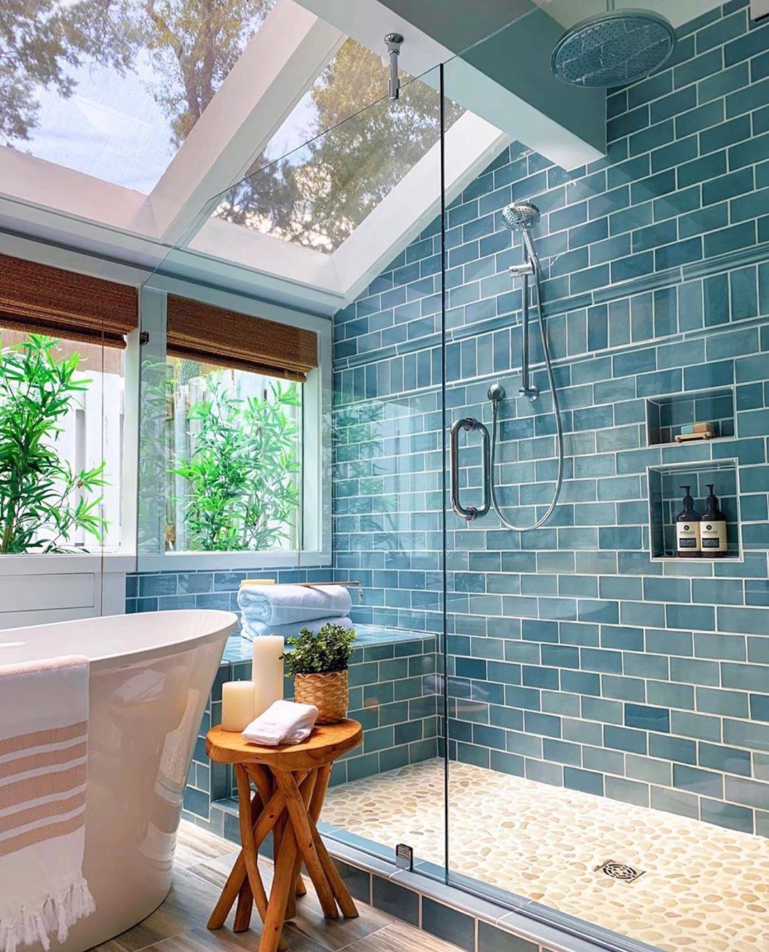 35 Simple And Beautiful Small Bathroom Ideas 2019 - Page 37 of 37 - My Blog