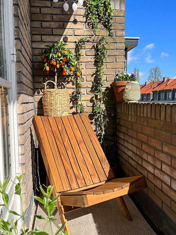 cool balcony furniture