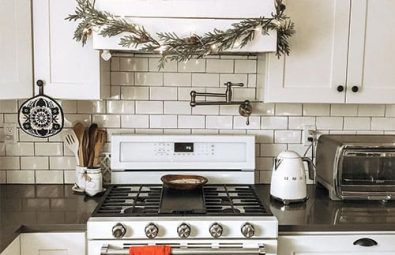 50-free-christmas-kitchen-decor-idea-that-are-full-of-style-new-2020