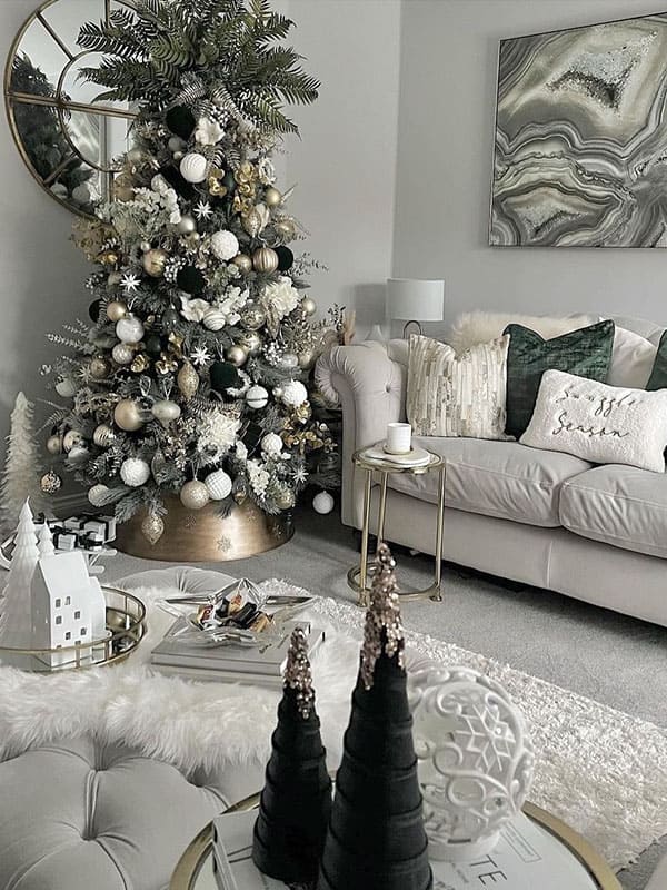 christmas tree silver and white decorations