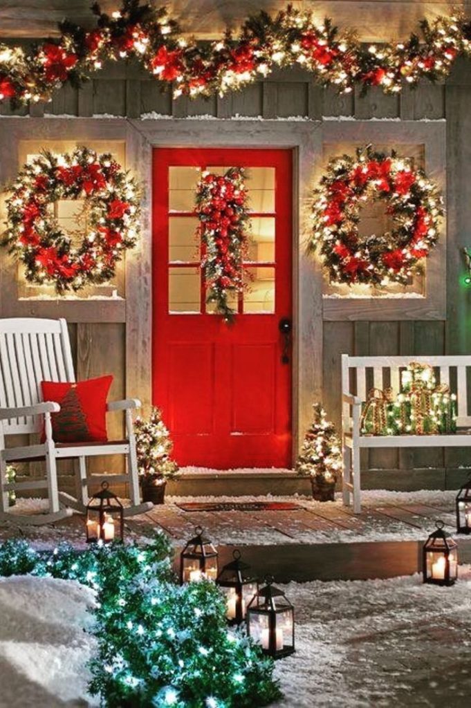 35+ Christmas Door Decoration To Make Your Home The Jolliest On The ...