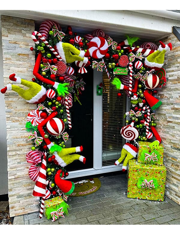 grinch door decoration