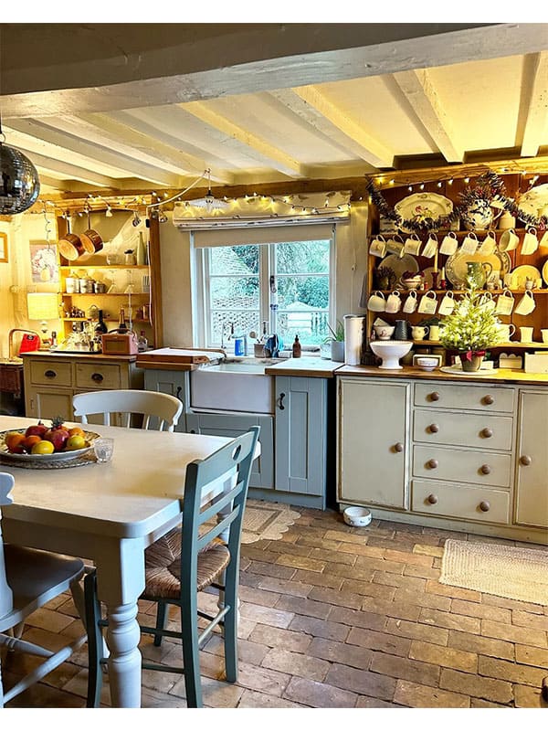 kitchen cupboard christmas decorations